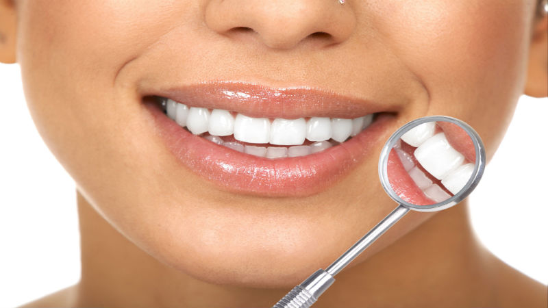 How a Dental Implant Can Improve Your Dental Health